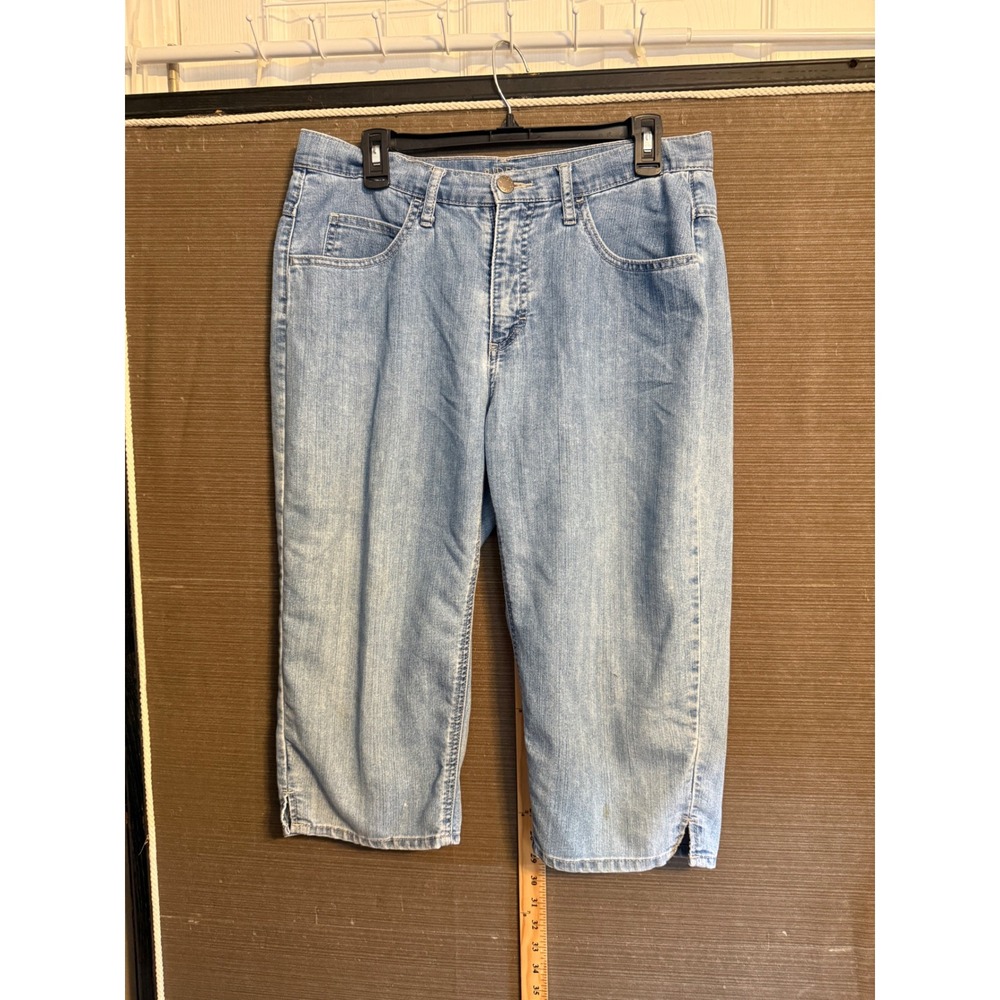 True vintage Riders by Lee Womens Light Wash Denim Capri Jeans Cropped Straight